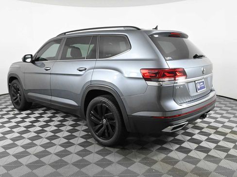 Certified 2023 Volkswagen Atlas SE w/ Panoramic Sunroof Package FWD image 7