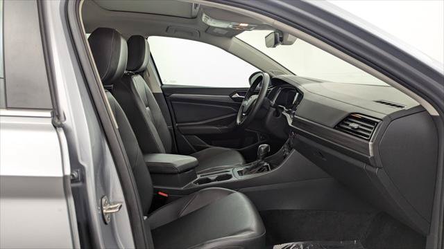 Used 2020 Volkswagen Jetta SEL FWD image 21