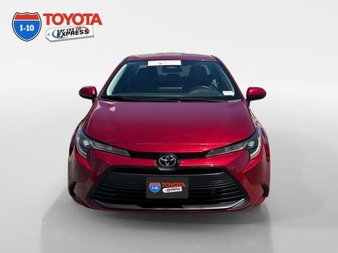 Certified 2026 Toyota Corolla LE w/ LE Premium Package FWD image 8