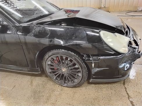 Used 2005 Porsche 911 Carrera 4S AWD/4WD image 17