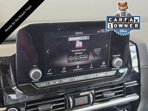 Used 2024 Nissan Pathfinder SV FWD image 17