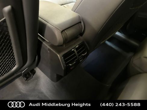 New 2025 Audi Q3 2.0T Premium image 28