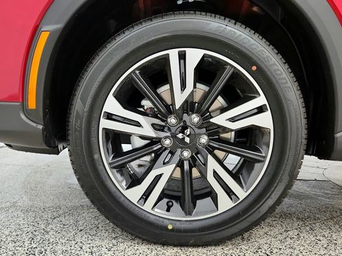 Used 2025 Mitsubishi Eclipse Cross SE AWD/4WD image 32