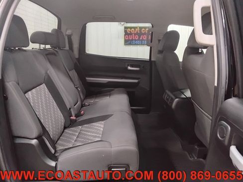 Used 2021 Toyota Tundra SR5 w/ SR5 Upgrade Package AWD/4WD image 15