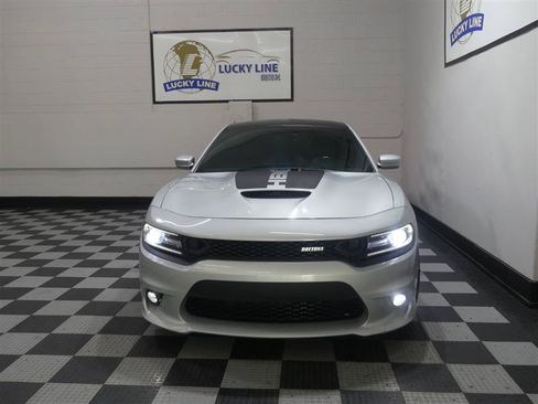 Used 2019 Dodge Charger Scat Pack w/ Daytona Edition Group RWD image 2