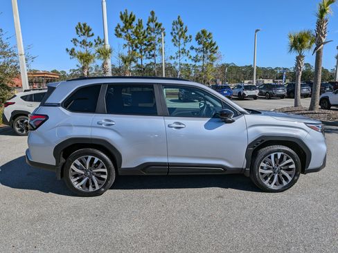Used 2026 Subaru Forester Touring AWD/4WD image 3