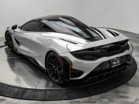 Used 2021 McLaren 765LT RWD image 14