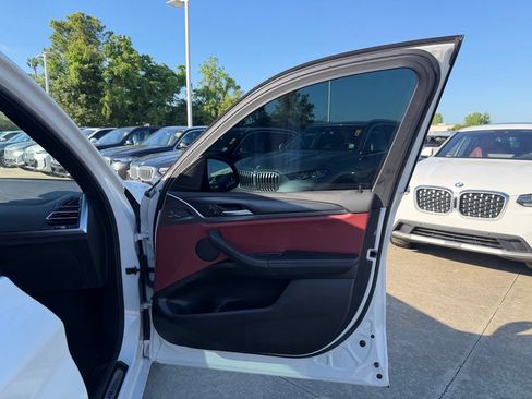 Used 2022 BMW X3 sDrive30i w/ M Sport Package RWD image 28
