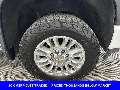 Used 2022 Chevrolet Silverado 2500 High Country w/ Z71 Off-Road Package AWD/4WD image 14