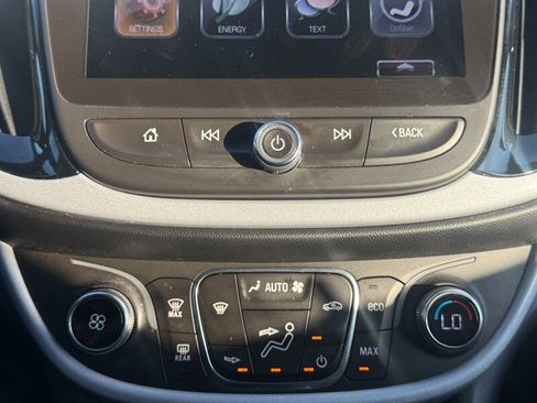 Used 2017 Chevrolet Volt LT FWD image 36