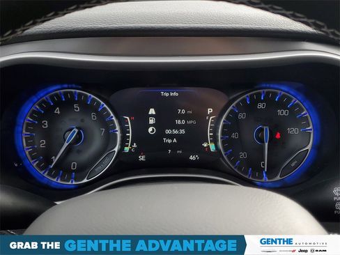 New 2026 Chrysler Pacifica Select image 12