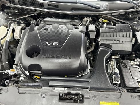 Used 2021 Nissan Maxima SR w/ Sport Mat Group image 47