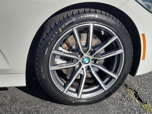 Used 2021 BMW 330i Sedan w/ Premium Package image 28