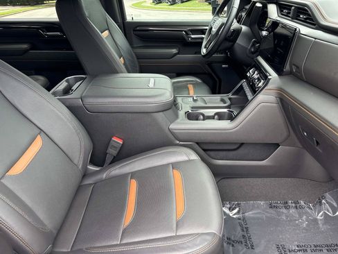 Used 2024 GMC Sierra 2500 AT4 w/ AT4 Premium Plus Package AWD/4WD image 36