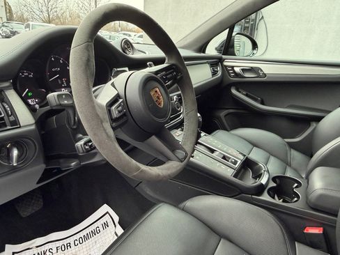 Used 2026 Porsche Macan GTS AWD/4WD image 16