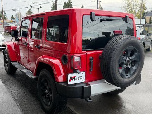 Used 2014 Jeep Wrangler Unlimited Sahara w/ Max Tow Package image 5