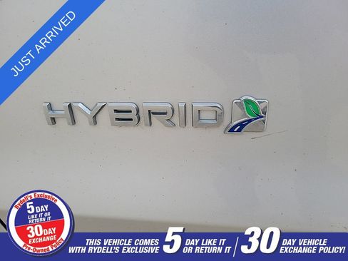 Used 2019 Ford Fusion SE FWD image 13