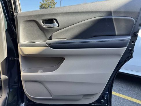 Used 2016 Honda Pilot EX image 32