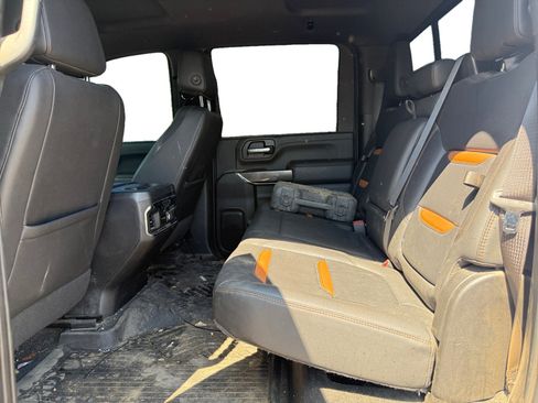 Used 2023 GMC Sierra 3500 AT4 w/ AT4 Preferred Package AWD/4WD image 10