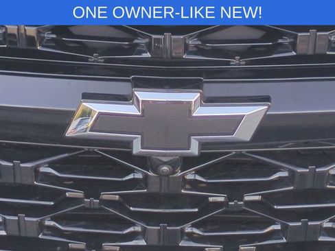 Used 2025 Chevrolet Traverse RS image 42