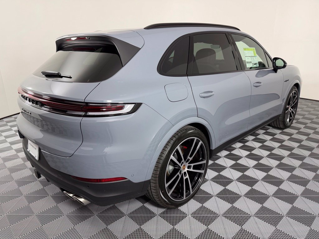 Used 2026 Porsche Cayenne S AWD/4WD image 10