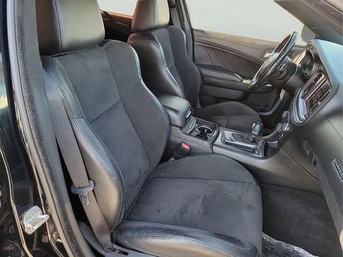 Used 2020 Dodge Charger R/T w/ Plus Group RWD image 17
