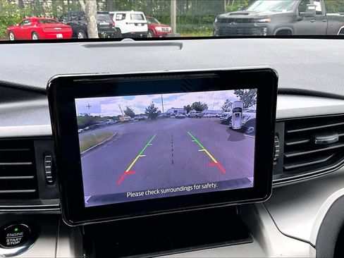 Used 2020 Ford Explorer XLT RWD image 28