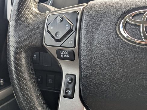 Used 2022 Toyota Tacoma SR5 image 23