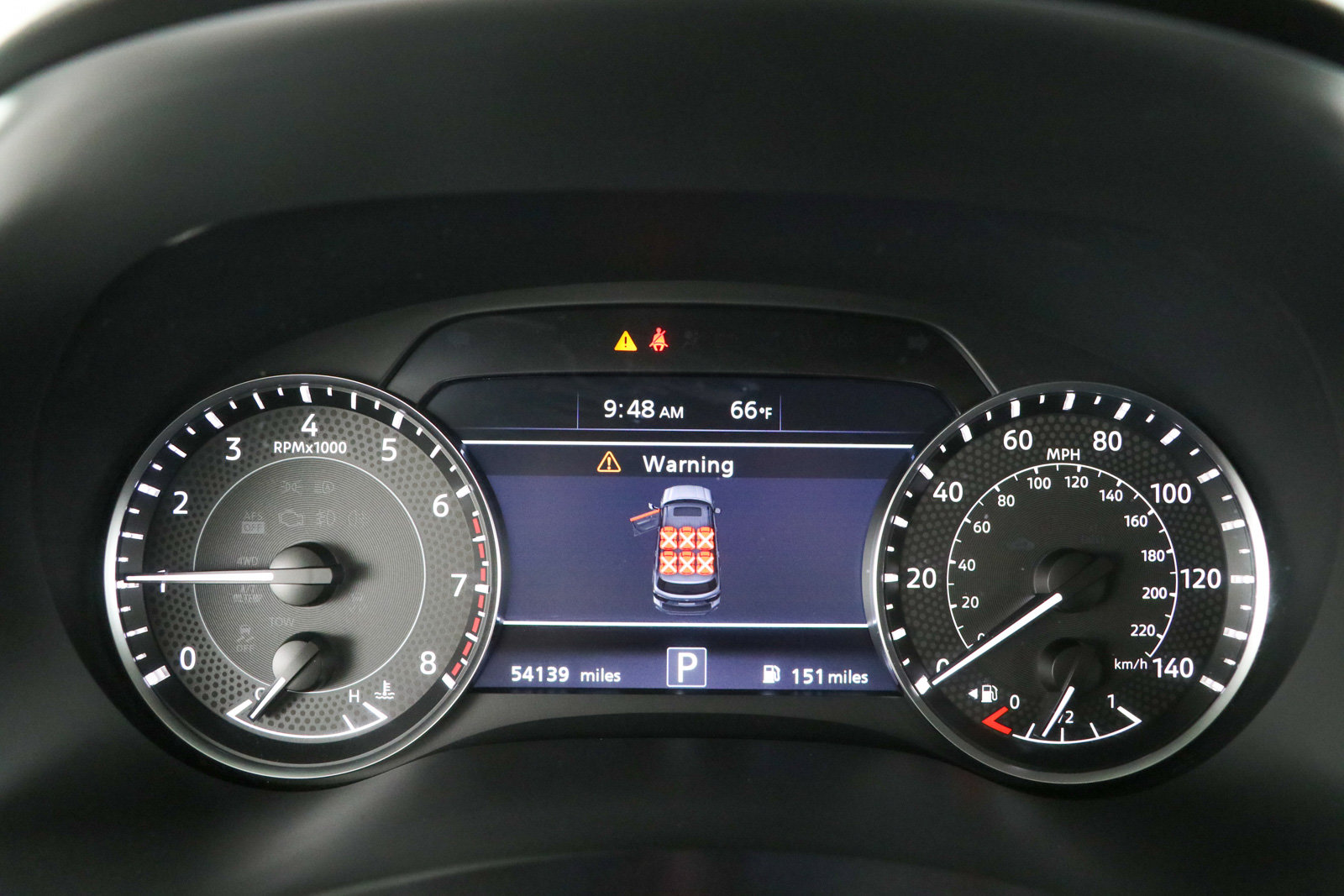 Used 2021 Nissan Armada SV w/ SV Appearance Package RWD image 16