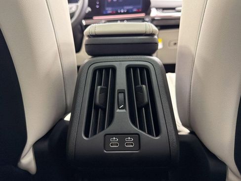 New 2026 BMW X1 xDrive28i image 32