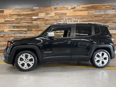 Used 2015 Jeep Renegade Limited FWD image 17