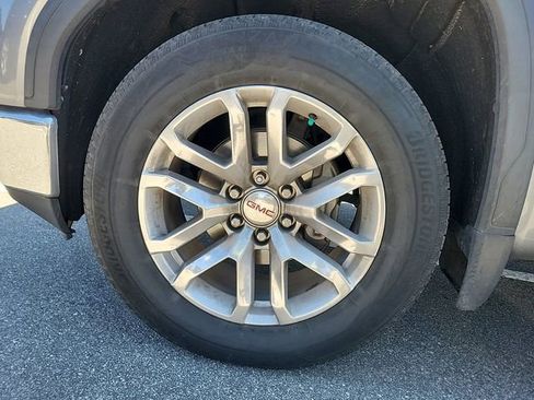 Used 2020 GMC Sierra 1500 SLE w/ SLE Value Package image 2