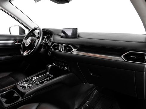 Used 2020 MAZDA CX-5 Touring image 9