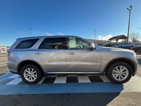 Used 2020 Dodge Durango SXT w/ 3rd Row Seating Group image 6