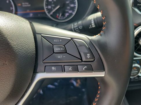 Certified 2025 Nissan Sentra SR FWD image 20