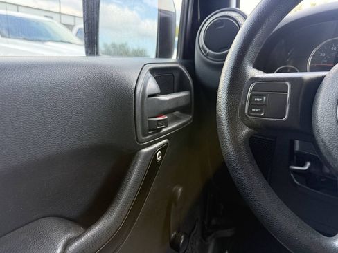 Used 2016 Jeep Wrangler Unlimited Sport AWD/4WD image 29