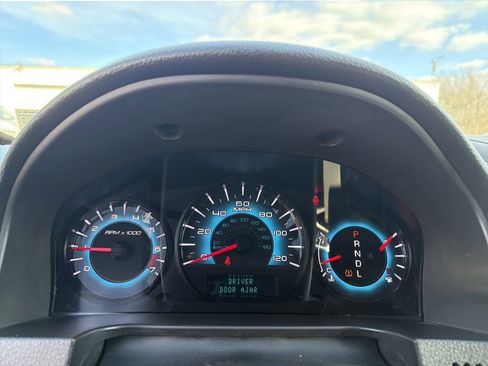 Used 2010 Ford Fusion SE image 22