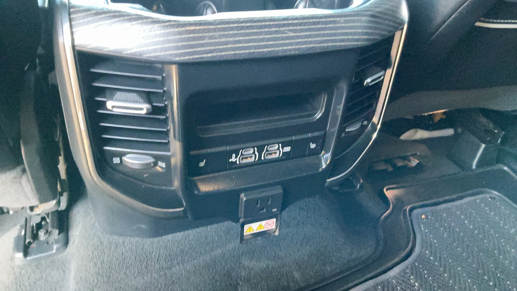 Used 2020 RAM 1500 Limited w/ Advanced Safety Group RWD image 10