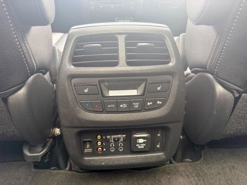 Used 2017 Honda Pilot Elite image 14