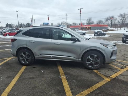 Used 2024 Ford Escape ST-Line w/ Tech Pack #1 image 6