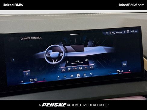 Used 2025 BMW X3 xDrive30i AWD/4WD image 10