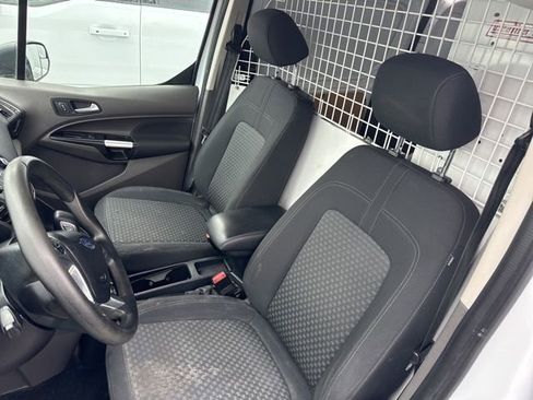 Used 2019 Ford Transit Connect XLT image 2