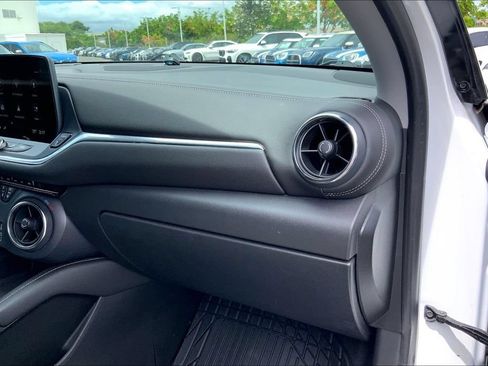 Used 2023 Chevrolet Blazer LT FWD image 15
