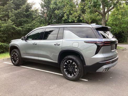 Used 2026 Chevrolet Traverse Z71 AWD/4WD image 10