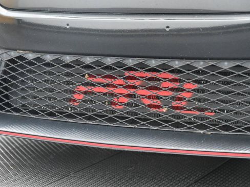 Used 2019 Honda Civic Type R image 11