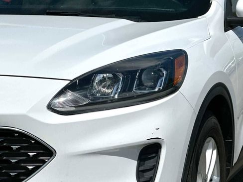 Used 2020 Ford Escape SE FWD image 16