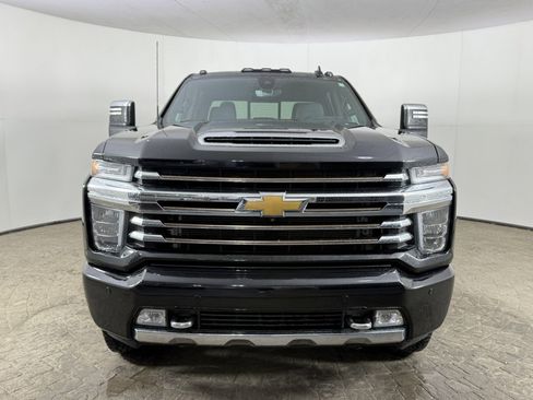 Used 2021 Chevrolet Silverado 2500 High Country w/ Z71 Off-Road Package AWD/4WD image 2
