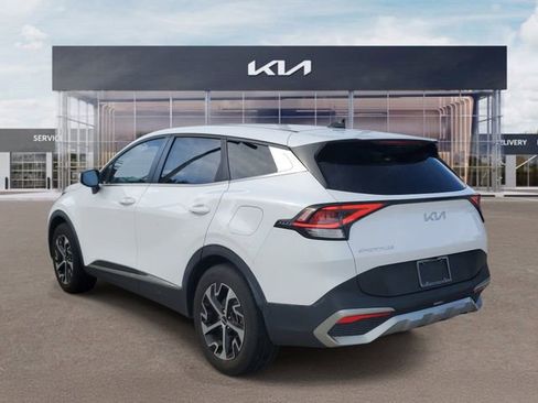 Certified 2024 Kia Sportage EX FWD image 4