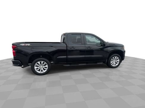 Certified 2022 Chevrolet Silverado 1500 Custom w/ LPO, Dark Essentials Package image 9