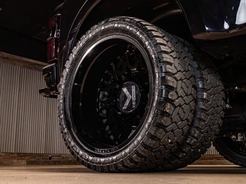 Used 2026 Ford F450 Platinum image 14